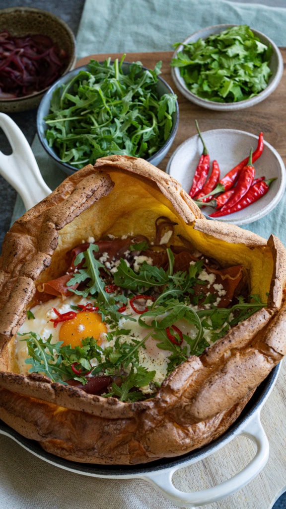 Galette-s oublée aux œufs, légumes frais et épicés, photo appétissante de recette saine, idée déjeuner équilibré, cuisine gourmande, alimentation naturelle, régime équilibré, Noémie Nutrition, conseils nutritionnels, bien-être alimentaire.