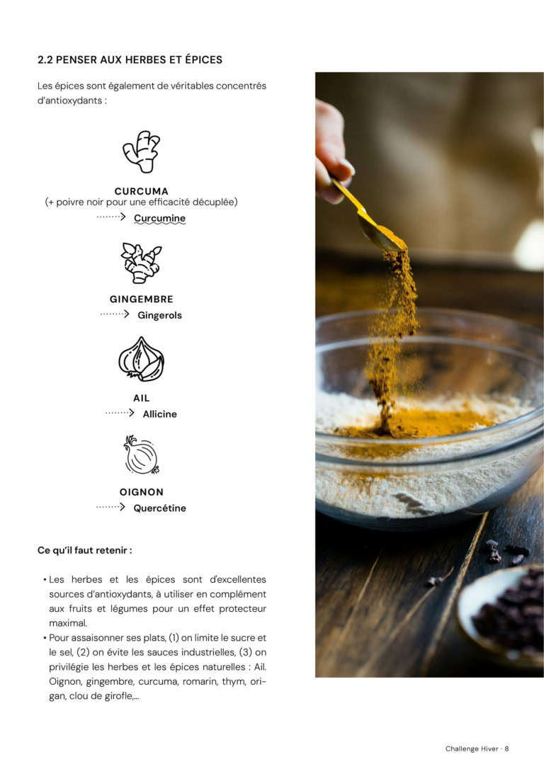 Herbes et épices pour la santé, notamment curcuma, gingembre, ail et oignon, utilisées pour renforcer le système immunitaire avec des propriétés antioxydantes naturelles.