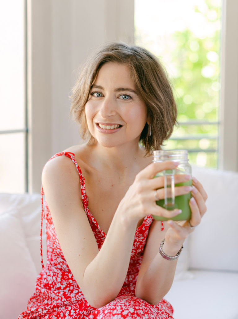Balade en nature avec smoothie vert maison.
